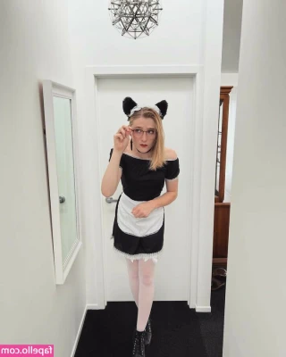 Alice In Wonder1and [ alice-in-wonder1and ] - I love fantasising about my subscribers, so I want to know more about