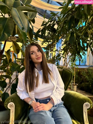 little_mollyy [ little-mollyy ] - Saturdays are for the girls to come out and play 😛 happy Saturday!
