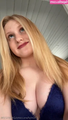 u247852196 - Do you like this dress on me babe? I’m not wearing panties 💋🤭
