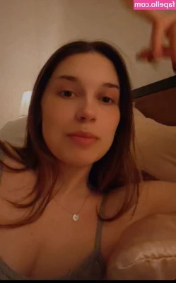Harrie Silver [ harrie-silver ] - check your inbox for my latest video. fucking my pocket pussy/ ass