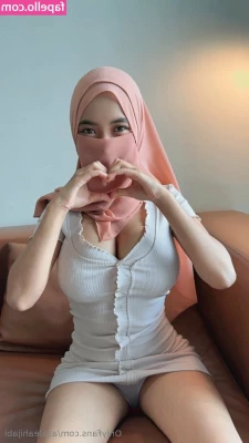 azaleahijabi - How good and pleasant it is for girls strippers to work   They