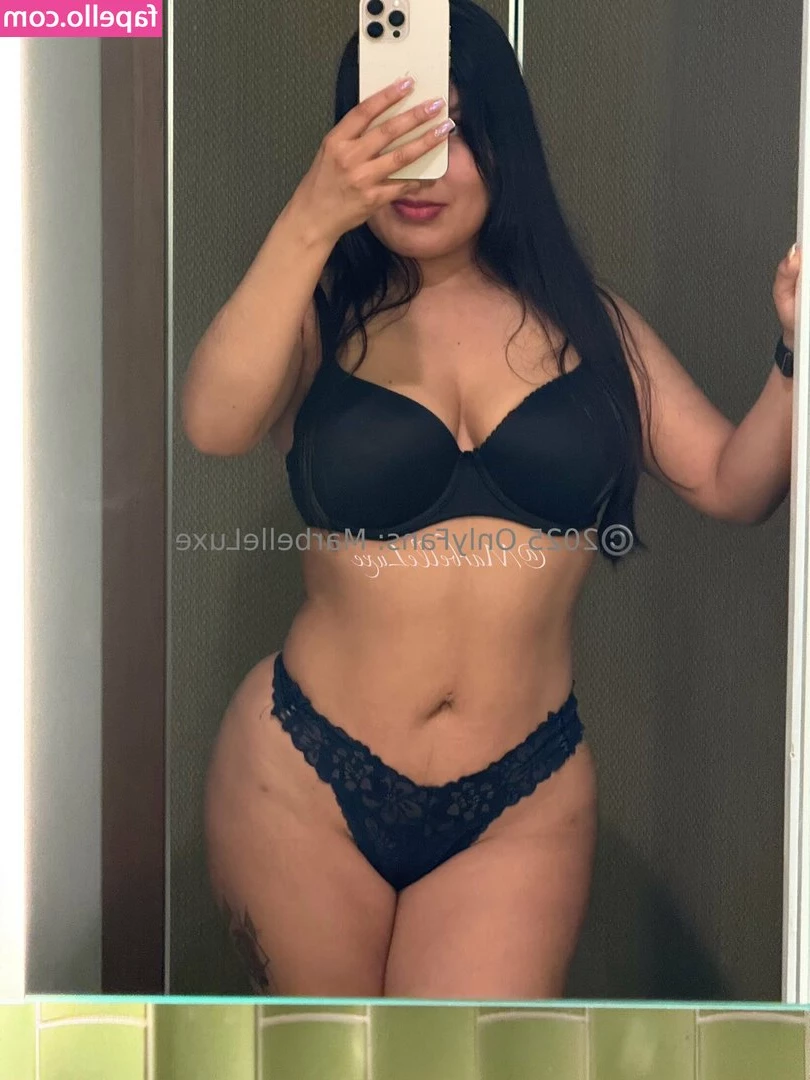 marbelleluxe_free [ marbelleluxe-free ] - I took some selfies during my recent cat woman shoot and some of them