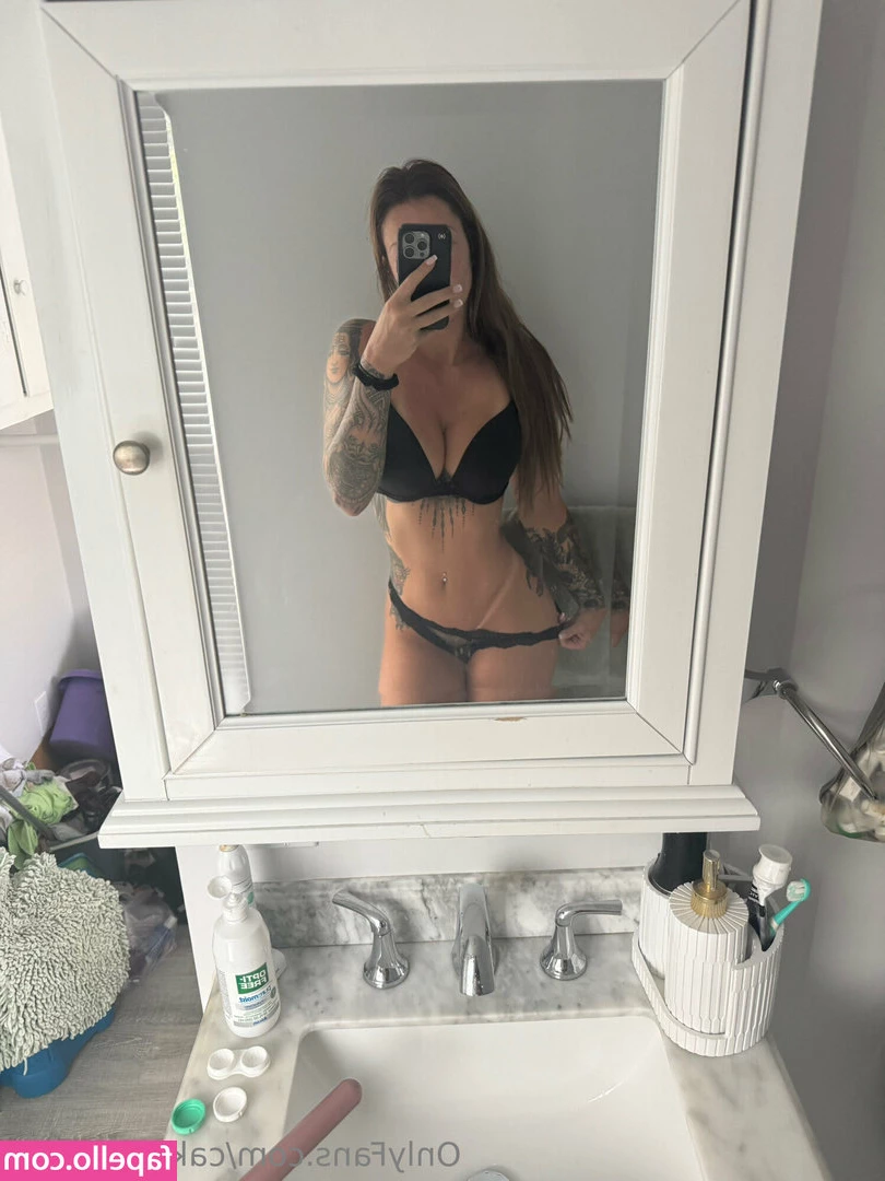 cakesworldxx [ cakesworldxx-9 ] - Like  if you wanna spank me
