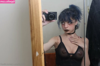 cdbell - Do we like hairy pussy it s starting to grow on me   I likey