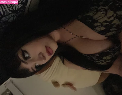 extrovurt - Christmas cums early this week - expect my Christmas themed set