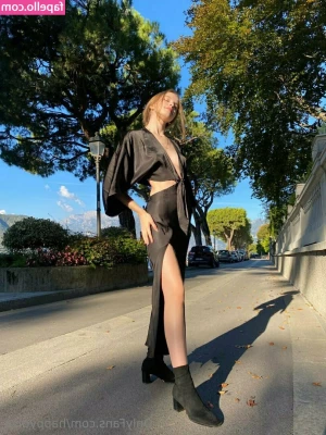 happydiva - You can hear how wet I am