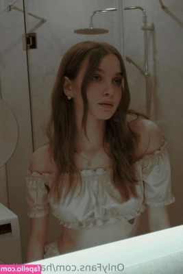 happydiva - https://onlyfans.com/emilipetite https://onlyfans.com/yamsita_paezs 