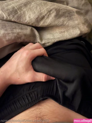 bigbootybaron - I pinky promise I won t fuck your wallet and brainwash you into