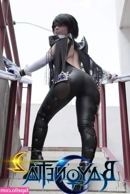 Carolina Angulo [ carolina-angulo ] - Juicy booty