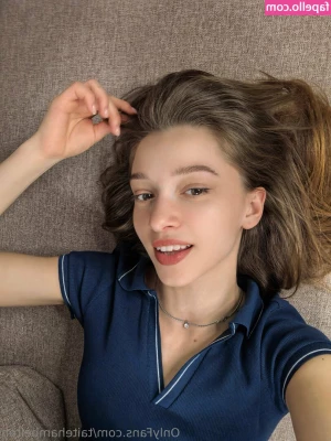 Taitehambelton - Do you guys like my blonde hair   Do I look sexy
