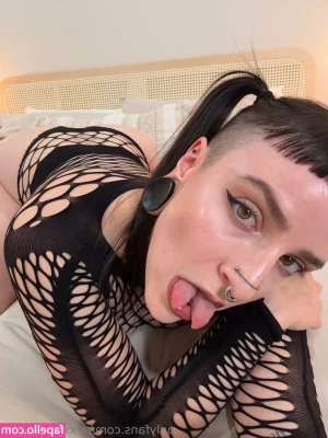 nyxxx_at_night [ nyxxx-at-night-1 ] - I spread my legs wide for you  are you excited
