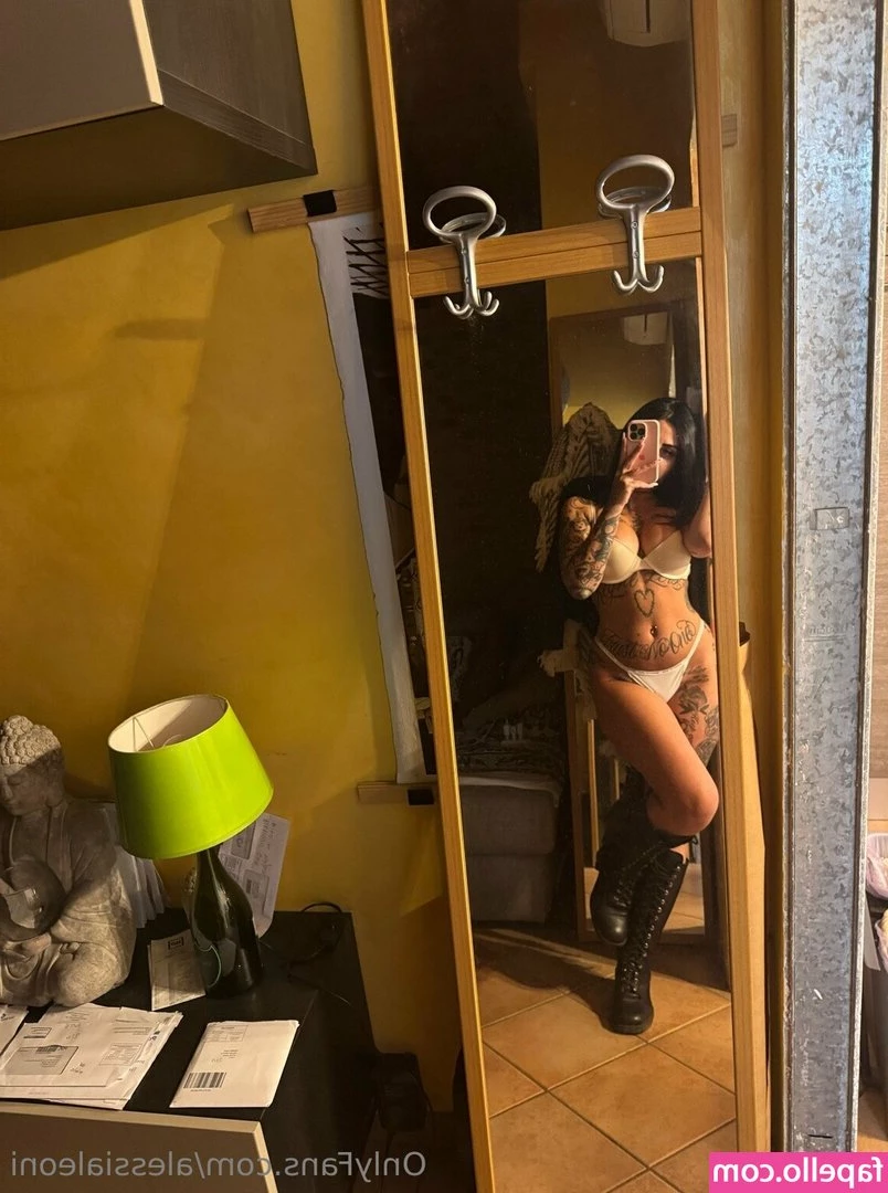 alessiaellee - POV me ontop of your cock