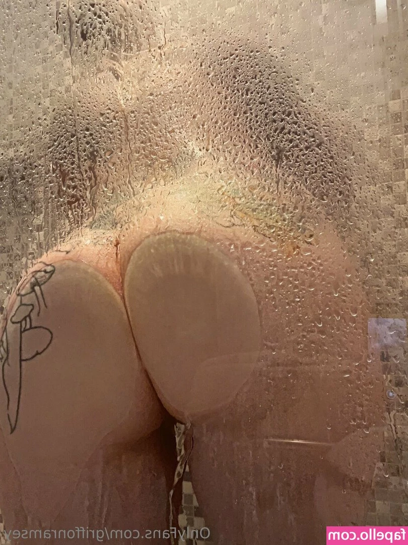 griffonramsey [ griffonramsey-11 ] - Wanna see what’s hiding underneath all that auburn hair….?