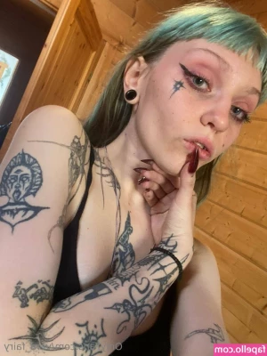 vera_fairy [ vera-fairy ] - HAPPY HUMP DAY!!