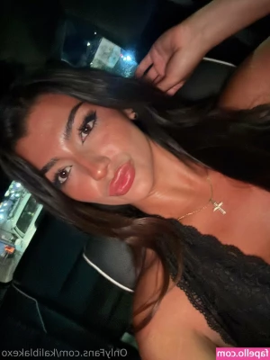 kaliblakexo [ kaliblakexo-1 ] - DANI VALENTINA USES HER CURVY BODY TO PLEASE HER LOVER😍🤤😈 