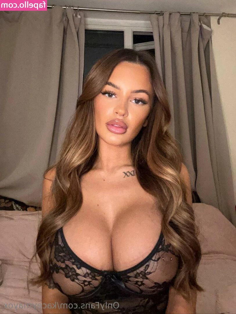 Laceymayxox - Playing & getting dirty in all I do.😜