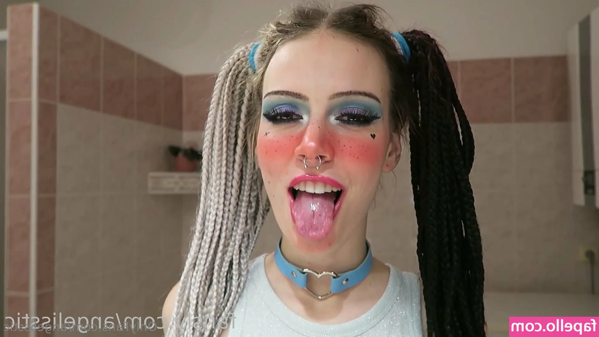 angelisstic [ angelisstic-4 ] - Stepbrother masturbating in the morning with a cumshot ending