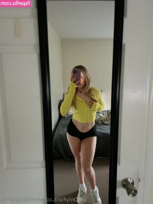 caitlinspicy - Wanting to get more into domination, humiliation, and findom. Who