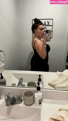 itskayls - Hey babe! I'm ready for your dick😈. Send me a tip and I’ll tell