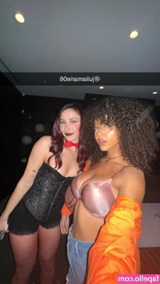 Megan Botnick [ megan-botnick-8 ] - Wanna see me without clothes on