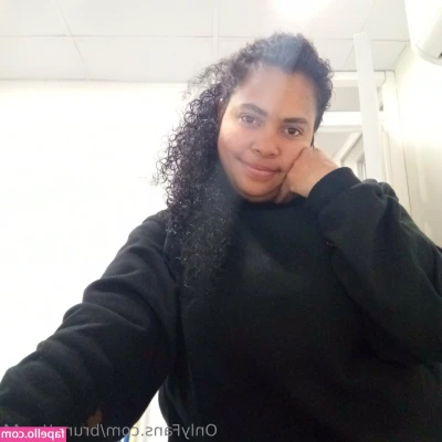 brunette_44 [ brunette-44 ] - I've been waiting all day for you so don't keep me waiting any longer!