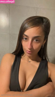 lovely_valentinaa [ lovely-valentinaa ] - more titties bc they deserve the attention too 😤