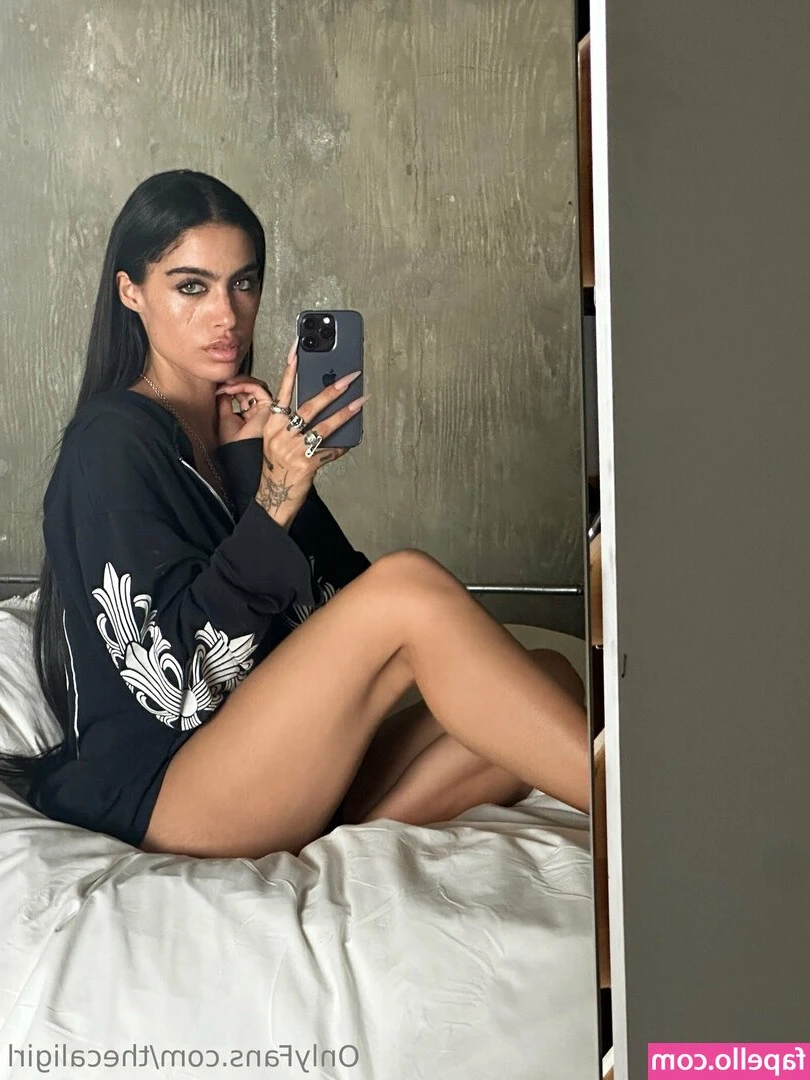 thecaligirl [ thecaligirl-2 ] - my reaction when you slide your tongue from my 🍒 to my 🐱
