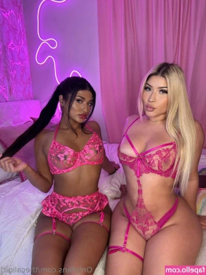 thecaligirl [ thecaligirl-2 ] - 有人在旁邊看真的好濕........ 