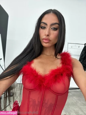thecaligirl [ thecaligirl-2 ] - In the mood to crush someone with my thighs