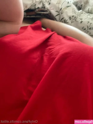 ts.elliot [ ts-elliot ] - CUSTOM SALE! Buy a 3 minute custom, get 2 minutes free! Message me