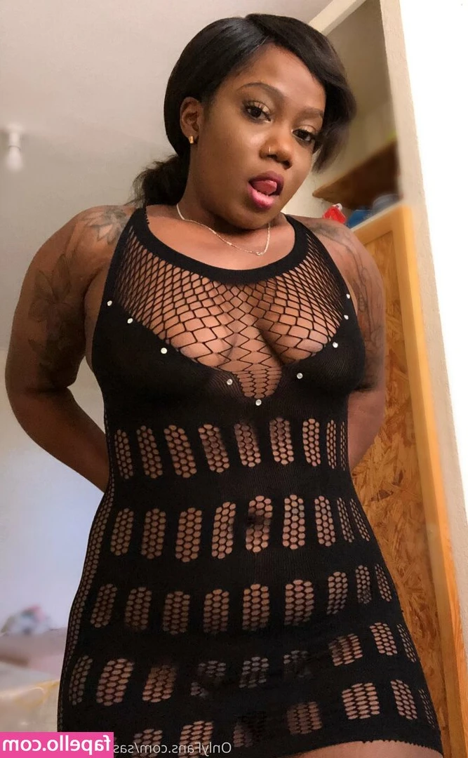 sashana_gapeteaser [ sashana-gapeteaser ] - OT AND SEXY @liajupaid EXCITED ABOUT YOU 🔥🔥🔥SHE IS SO SWEET