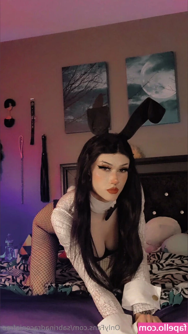 sabrinadraconiafree - I know how much you like to stroke your cock for me. Today I'm going