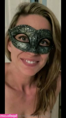 masquer-aida - Titties and a pussy