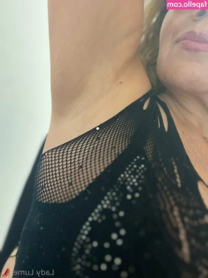 ladylume - Fuck I bounced on it so hard now I'm all wet .....Slipped my fingers