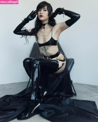 Catdelalune - What sort of deals would you like to see sent through messages guys?