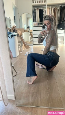 jackyinked96free - Would you lick it ?