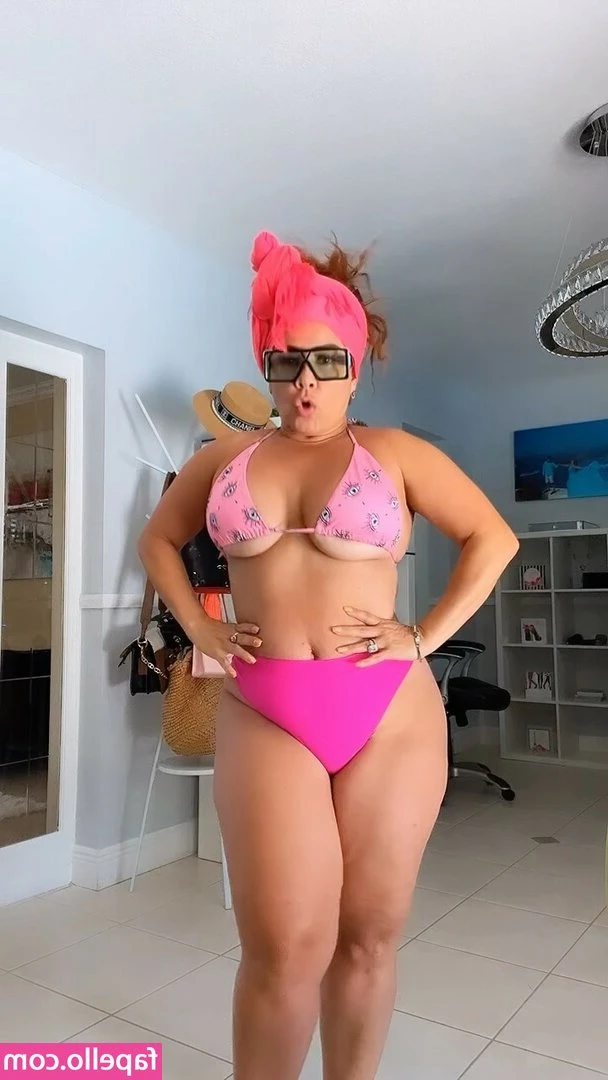 Carolina Sandoval [ carolina-sandoval ] - 📸 Worth the effort & pain, made my pussy dripping wet! Are you