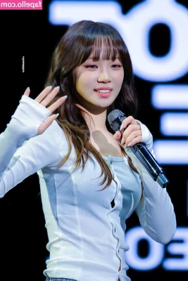 Kim Chaewon [ kim-chaewon-1 ] - Don't we look good together?
