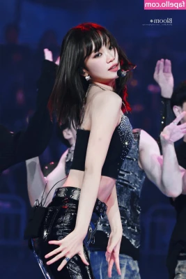 Kim Chaewon [ kim-chaewon-1 ] - I want to seat on your face! 🤤