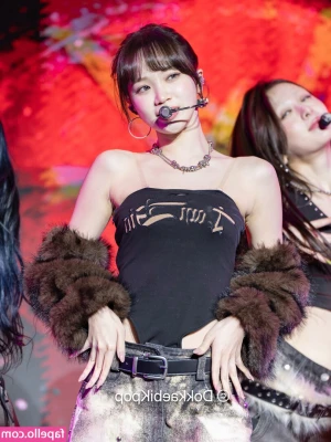 Kim Chaewon [ kim-chaewon-1 ] - We were out in the wood and this nasty pig really wanted to taste my