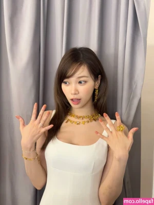 Kim Chaewon [ kim-chaewon-1 ] - Segunda dia 4 é meu aniversário 😍😚 se alguém quiser me
