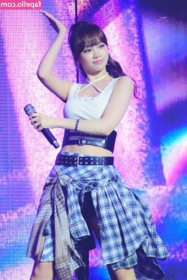 Kim Chaewon [ kim-chaewon-1 ] - Just wanna put you in a good mood today. I hope this helps 😘