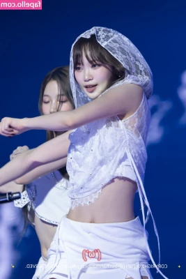 Kim Chaewon [ kim-chaewon-1 ] - I want to be your kitty, pet me, baby🔥🐱🐱