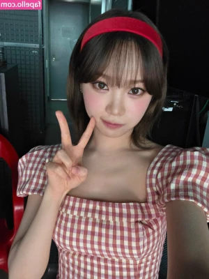 Kim Chaewon [ kim-chaewon-1 ] - Oh got a free trial fan go me