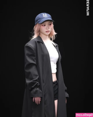 Kim Chaewon [ kim-chaewon-1 ] - I hope y all know how much I LOVE you because my lil throat was about