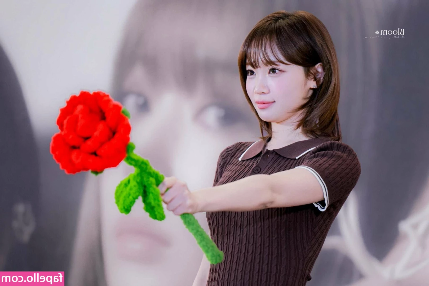 Kim Chaewon [ kim-chaewon-1 ] - Thinking about my jacuzzi bath tonight  Send me a tip and I will