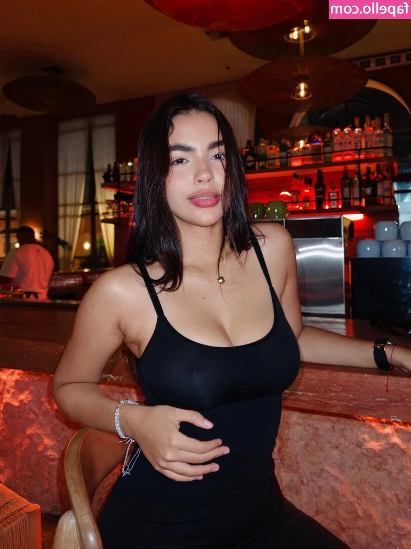 Lakaryofficial - Bar maiden Mandy activated🖤 🍺