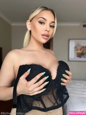 MiaWilliams98 [ miawilliams98-1 ] - I ve started streaming and it is a great turn on interacting with