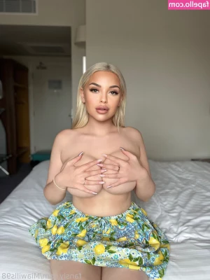 MiaWilliams98 [ miawilliams98-1 ] - Hey like all my posts  amp  message me  done  when finished for a