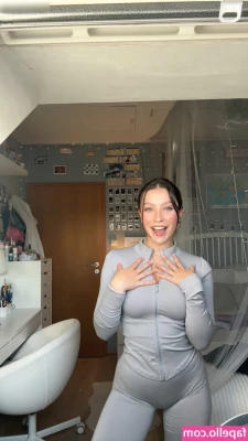 Lina Valeska [ lina-valeska ] - Petite info pour ceux qui m ont demandé  n oubliez pas de cliquer